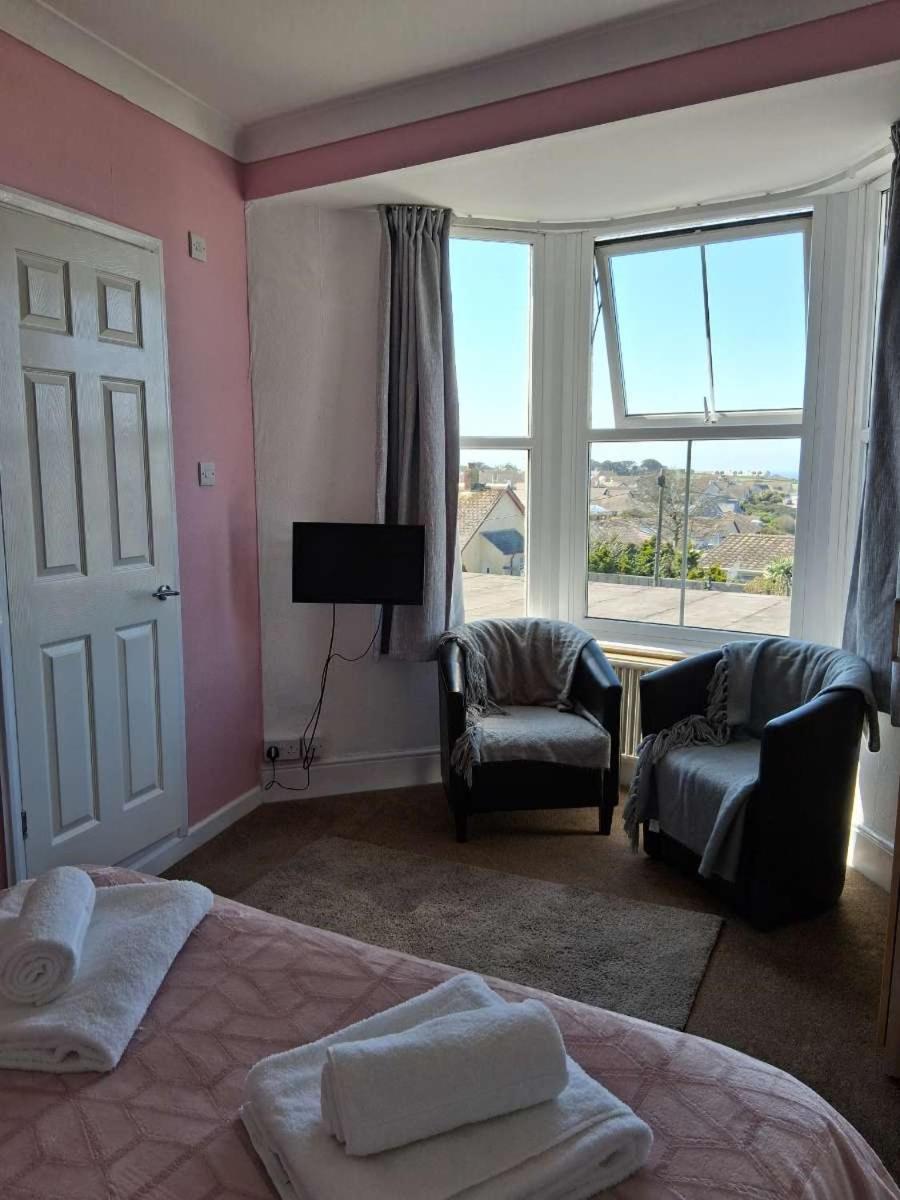 The Mounts Bay Inn Mullion Exteriér fotografie