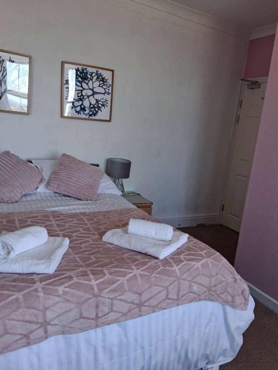 The Mounts Bay Inn Mullion Exteriér fotografie